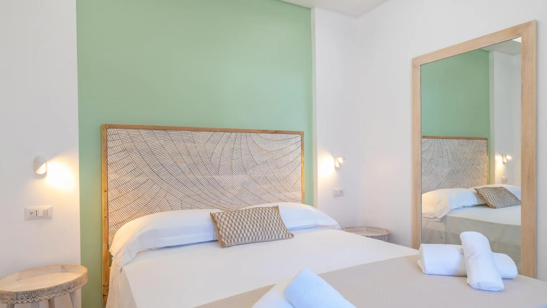Mensos Rooms Olbia Pensión